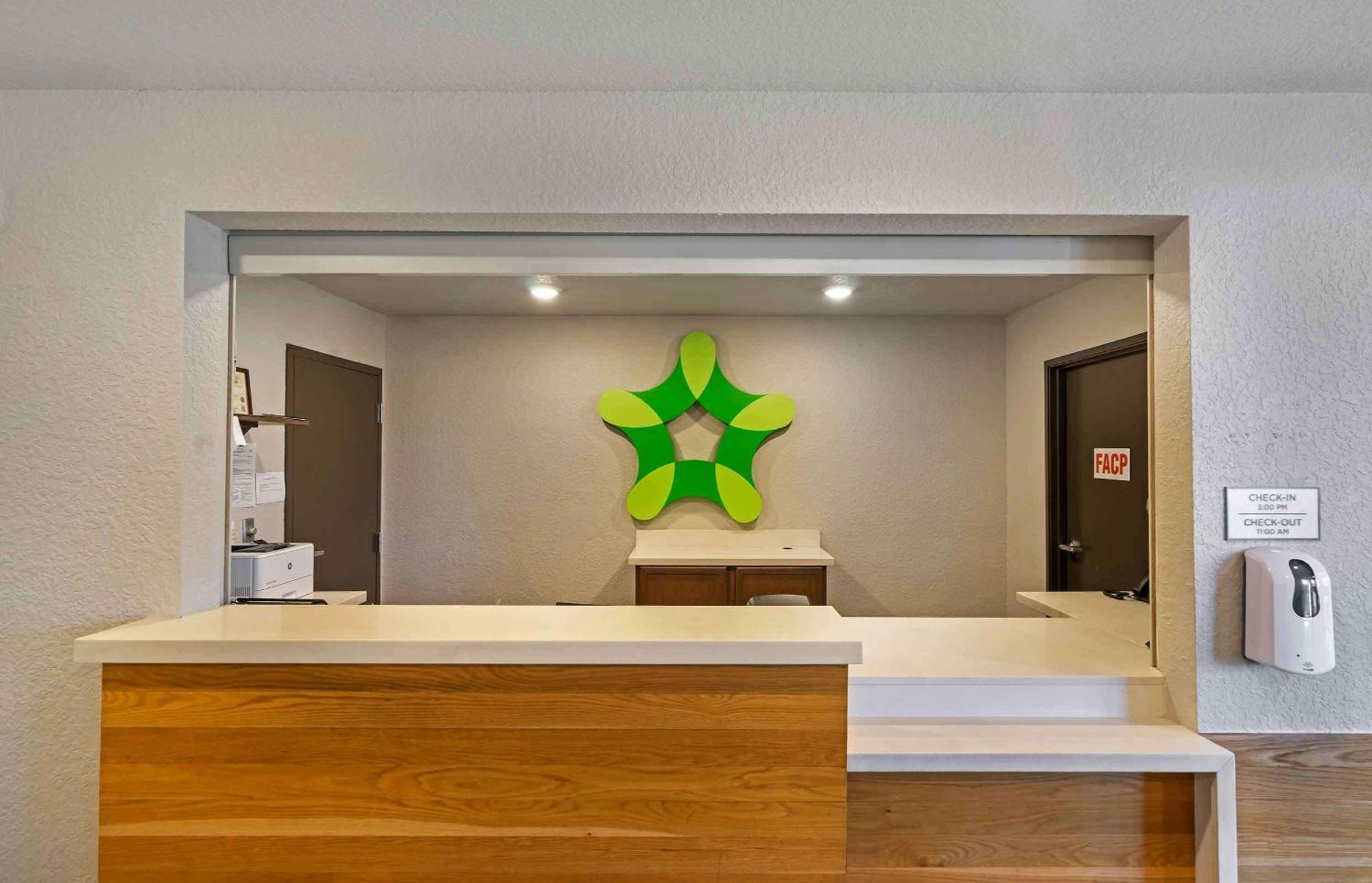 Extended Stay America Select Suites - Tampa - Brandon - East Heartland Εξωτερικό φωτογραφία
