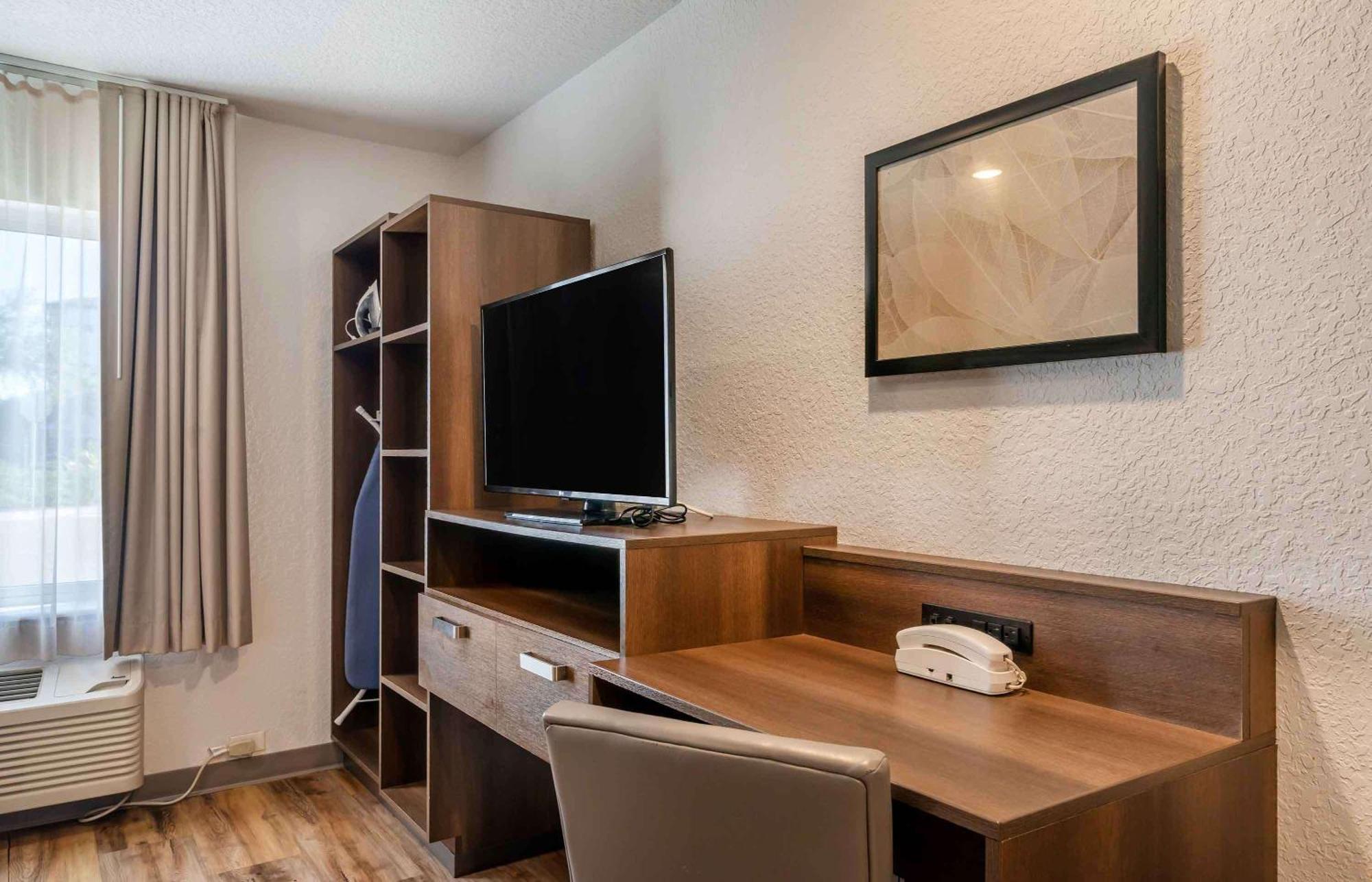 Extended Stay America Select Suites - Tampa - Brandon - East Heartland Εξωτερικό φωτογραφία