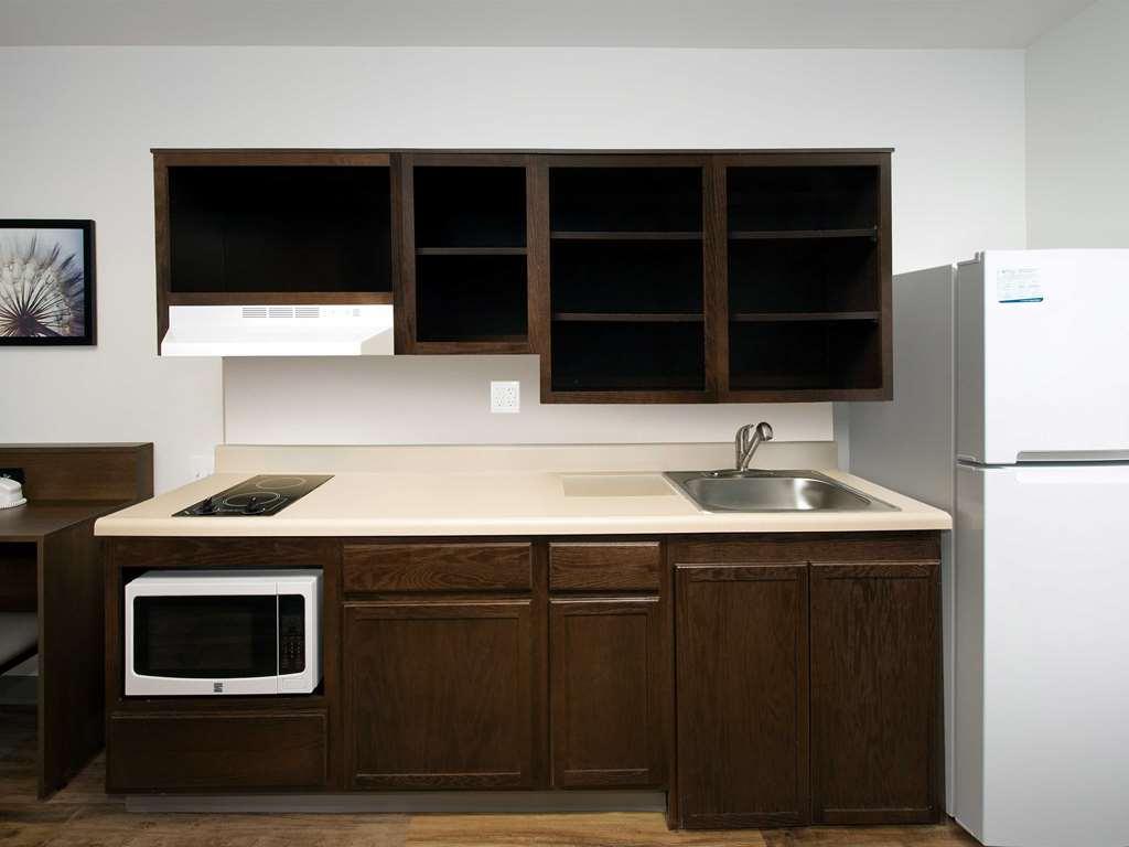 Extended Stay America Select Suites - Tampa - Brandon - East Heartland Δωμάτιο φωτογραφία