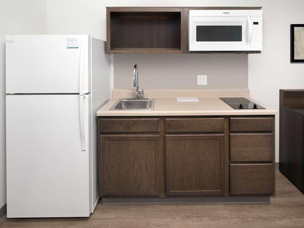 Extended Stay America Select Suites - Tampa - Brandon - East Heartland Δωμάτιο φωτογραφία